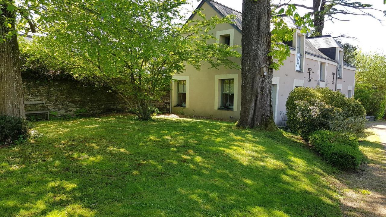 La Demeure Du Goupil Bed & Breakfast Brissac-Quince Екстериор снимка