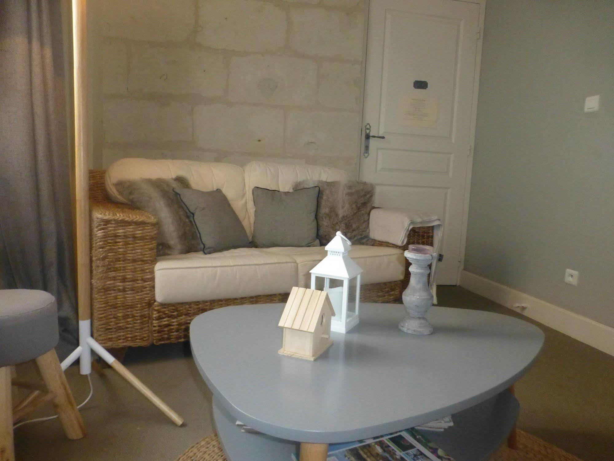La Demeure Du Goupil Bed & Breakfast Brissac-Quince Екстериор снимка