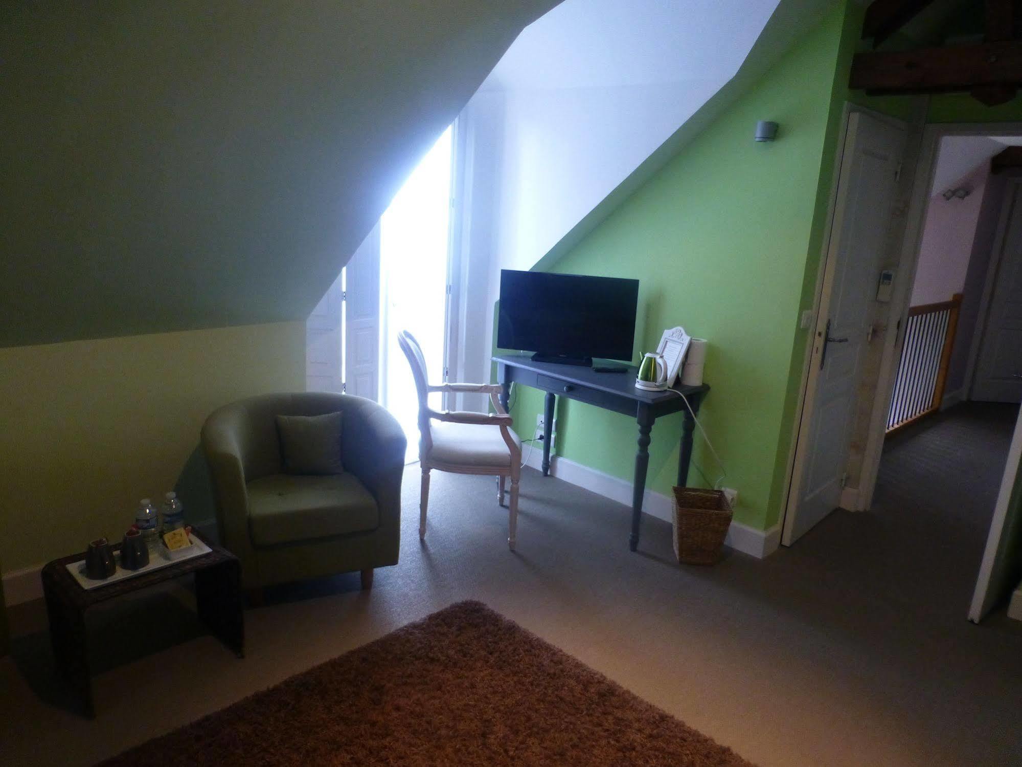 La Demeure Du Goupil Bed & Breakfast Brissac-Quince Екстериор снимка
